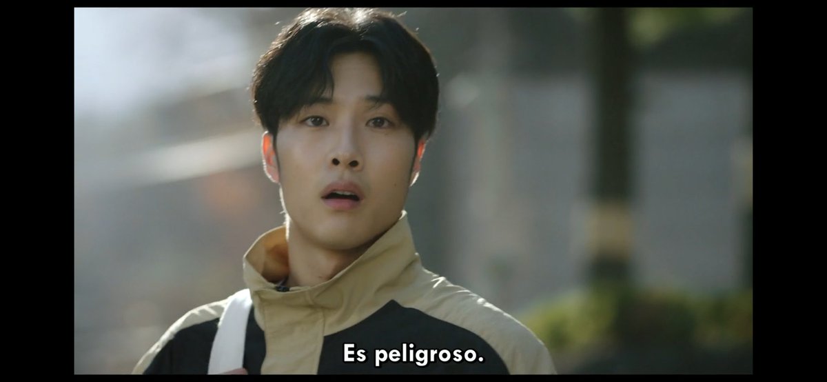 cami_dramas's tweet photo. Que lindo hermano que tiene el protagonista🥰💓 será que hay triángulo o cuadrado? Me llama la atención que también tenga varias escenas con la doctora.
Tiene un toc perfeccionista y se lanza unas frases como el hermano, bien Romeo😂😏😂
#BadMemoryEraser #BadMemoryEraserEp3 https://t.co/6Z0LC3zSgU