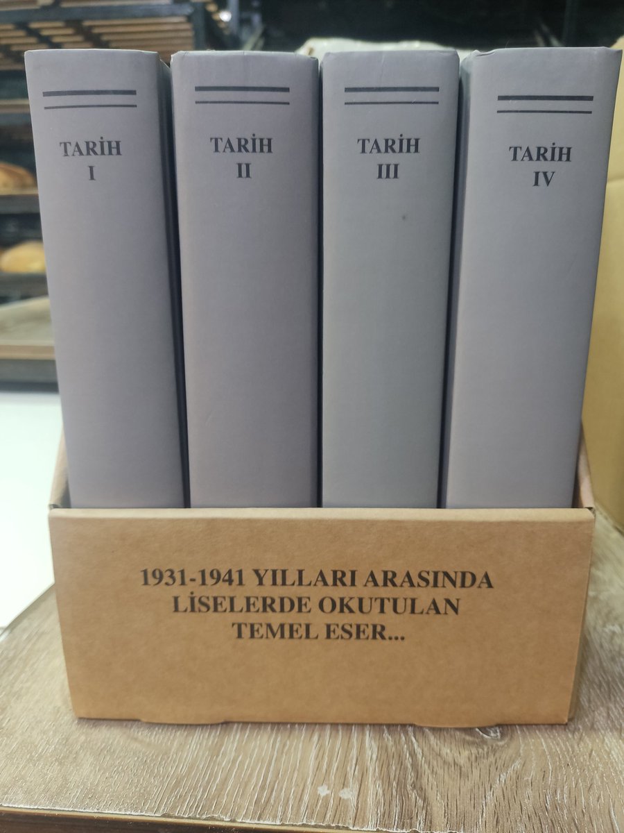 9- Teee Alacahöyük kazılarını yaptırdığında bunları söylemiştin, sana inanmayanlar utansın!

Kemalist tarih tezi diye küçümseyip kenara atılan "Türk Tarih Tezinin Ana Hatları" kitabını okullardan kaldırtanlar utansın!...