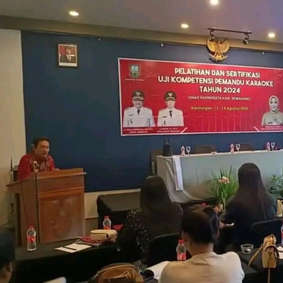 Lumayan bisa dicantumkan di LinkedIn, 

National Certified LC