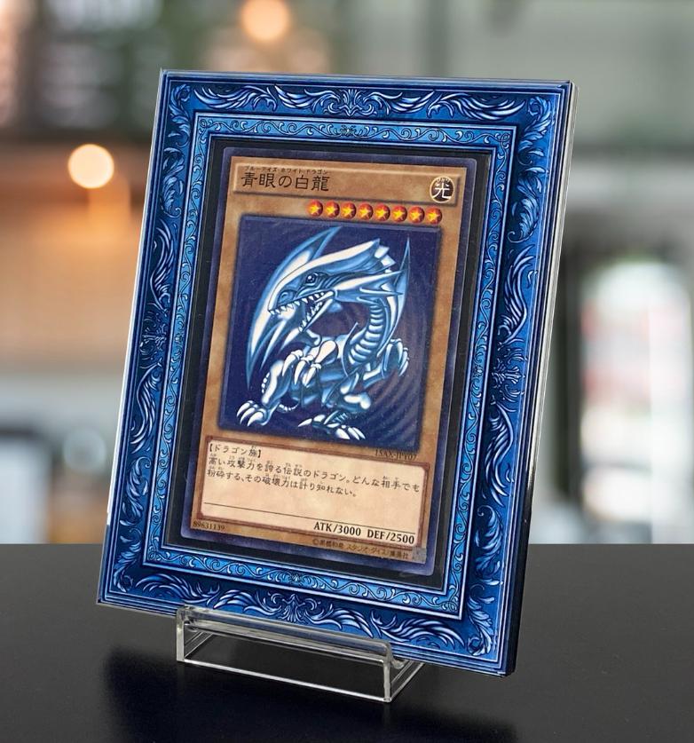 tskbright2023's tweet image. 今年のオリンピックも熱かったですね。
その中でも話題と記憶に残ったのが、ノア・ライルズ選手のレース前の遊戯王カードを取り出しお守りにしているシーンが印象的✨

そんな彼にこのディスプレイケースを届ける方法はないのか🤔？？

ぜひ、金メダルの横に並べて欲しい🤤

＃おめでとう
@LylesNoah