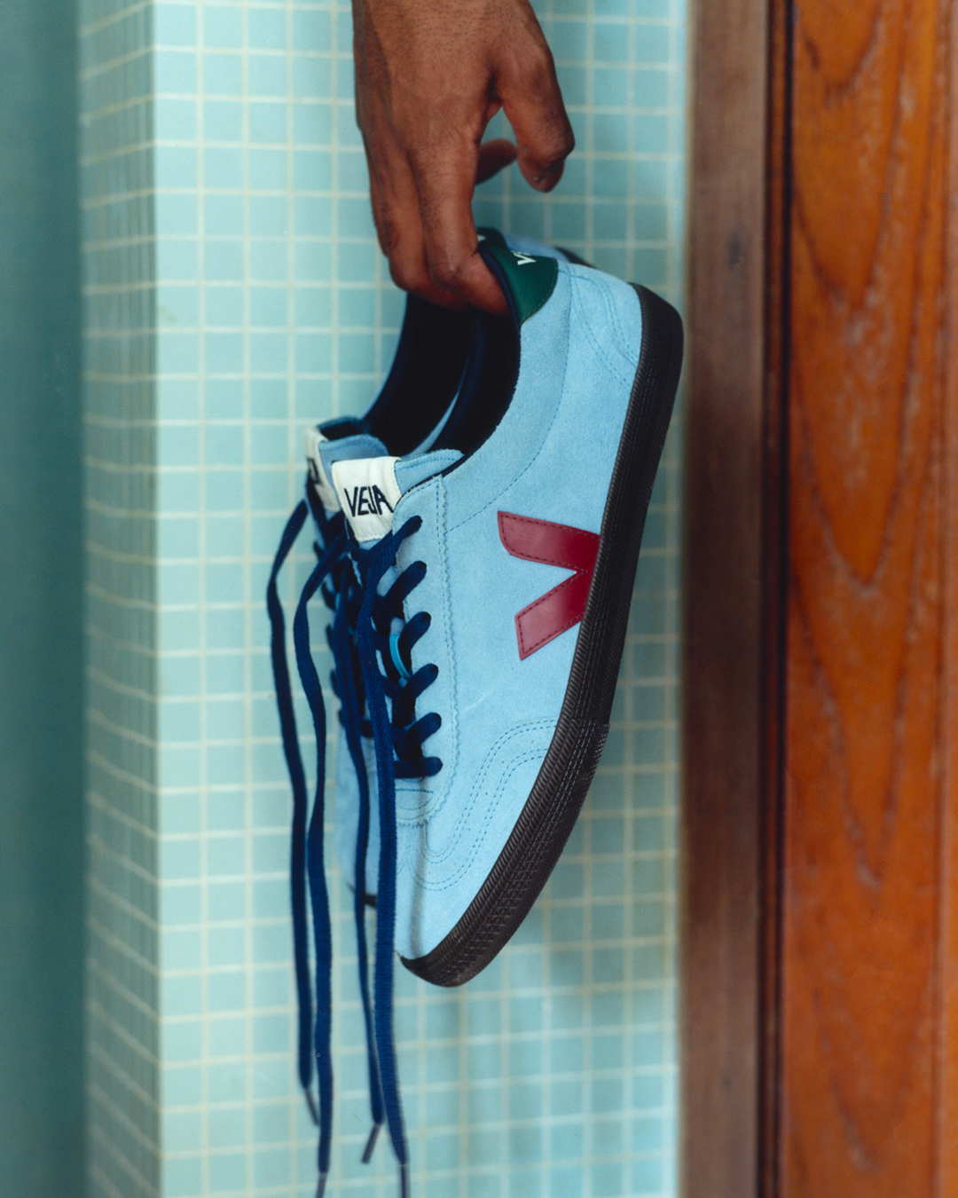 VEJA★VOLLEY SUEDE★兼用★AQUA MARSALA EAGLE sddefault.jpg