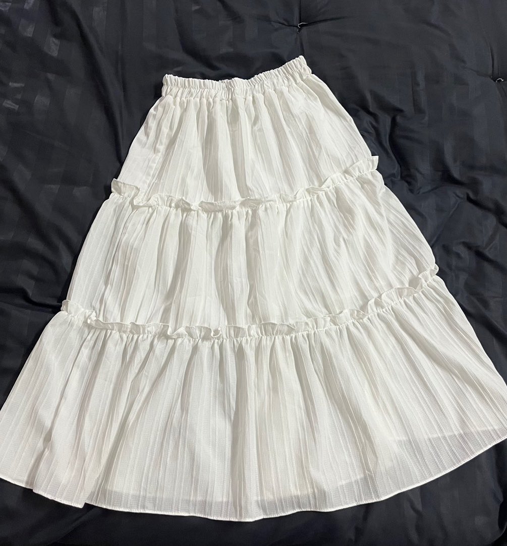 atinystuff's tweet photo. * ส่งต่อ * เสื้อสายเดี่ยวสีฟ้าลายทาง กระโปรงยาวสีขาว 🍼🤍

price 100 / ชิ้น  ✫ ✫

#กระโปรงมือสอง #เสื้อ��้าสไตล์เกาหลี #ส่งต่อuniqlo #เสื้อผ้ามือสอง #เสื้อครอป  #เสื้อผ้ามือสองสภาพดี #เสื้อผ้ามือสองราคาถูก #โล๊ะตู้เสื้อผ้า #รับหิ้วhm #กระโปรง #เสื้อผ้าy2k #เสื้อสายเดี่ยว https://t.co/X1P3nbkUAs