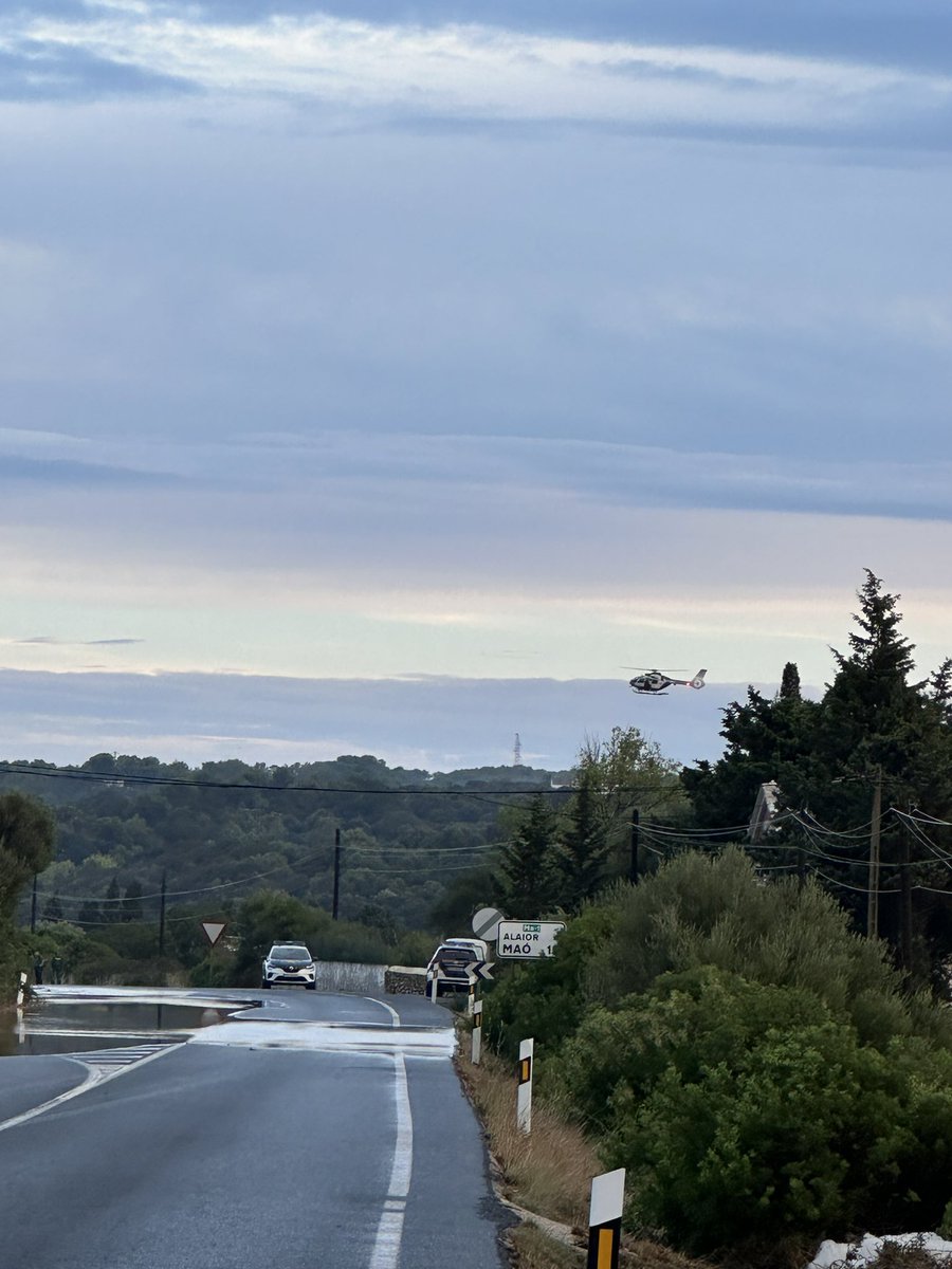 Així estaven les carreteres de la zona centre de Menorca ahir capvespre.

<a href="/rbmeteonews/">El Racó Balear de la Meteorologia</a> <a href="/Meteodemallorca/">Balearsmeteo</a> <a href="/TempsIB3/">El temps IB3</a> <a href="/AEMET_Baleares/">AEMET_Baleares</a> <a href="/Meteo_Menorca/">Meteo Menorca</a> <a href="/eltempsTV3/">Sergi Boixader</a>