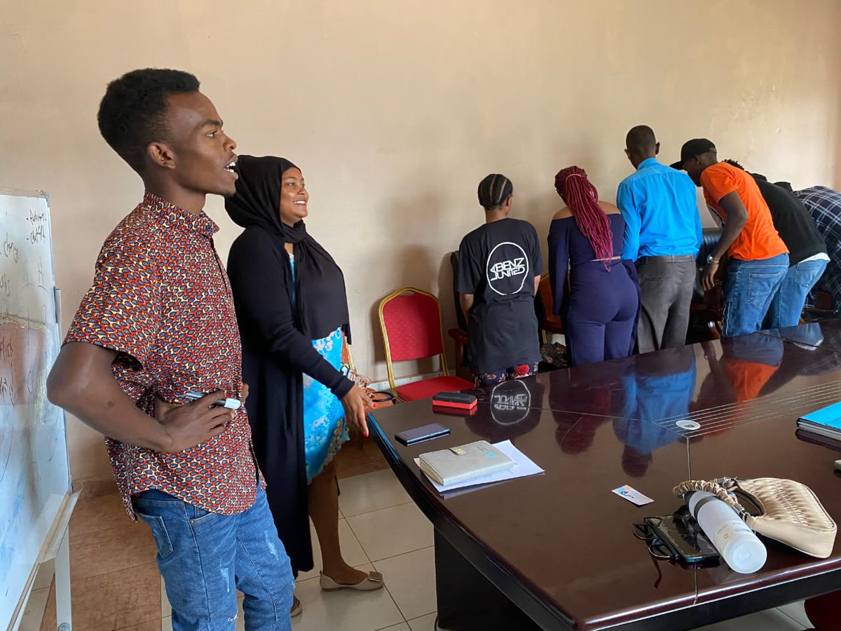 GatunaLiyan's tweet photo. Equip yourself with digital skills to thrive in the modern world. #IsioloTech4Change
@WFP_Kenya 
@_SimplyCultured 
@Eco_vista 
@ActivistaIsiolo https://t.co/b5FKcdK2Gx