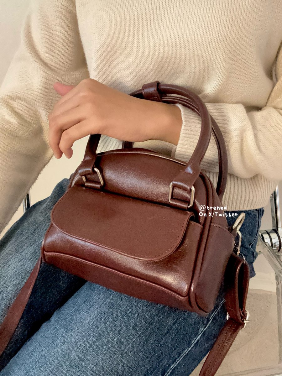 trennd's tweet photo. Things i don’t regret buying:

Edisi sebagai pencinta warna maroon 🍒 https://t.co/vBf66bs1oi