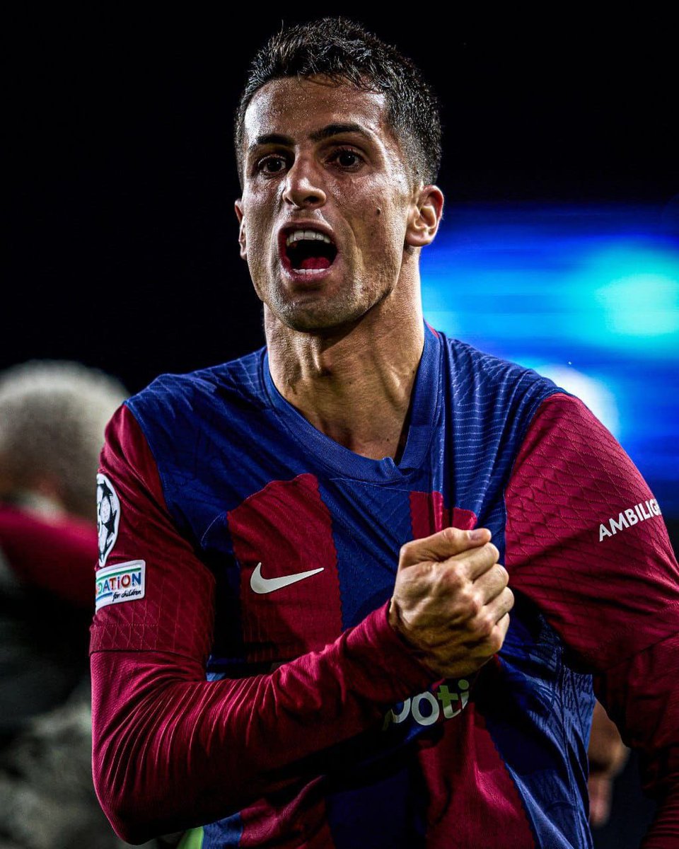 DeadlineDayLive's tweet photo. 🚨 João Cancelo is desperate to return to Barcelona and his agent Jorge Mendes is in talks with Manchester City, who are open to his departure but only on their conditions.

(Source: @sport ) https://t.co/C3qK5QGoPR