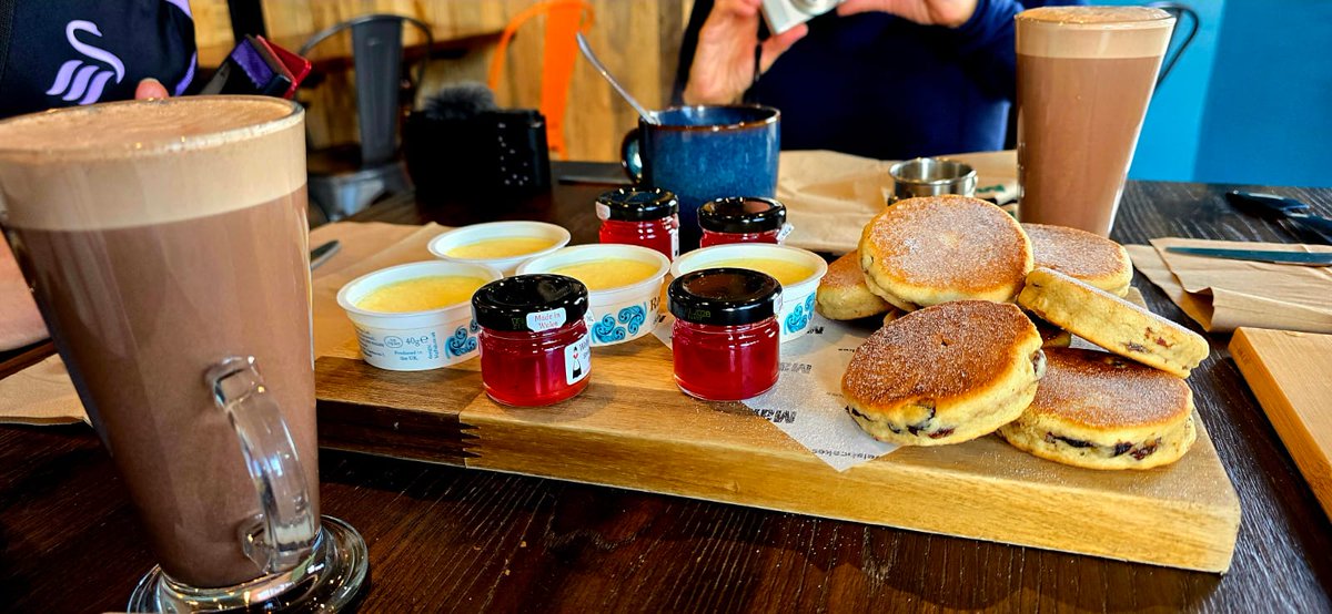 Swans4ever1's tweet photo. The best cream tea in the universe! Perfect start to the day! Happiness is a warm welshcake especially from here!😋😋🥰🥰 @MamGuWelshcakes https://t.co/93QltPmoKl