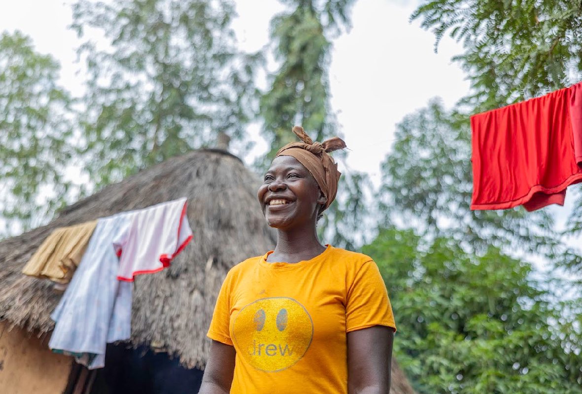 brac_uganda's tweet photo. ↪️Not just about money — entrepreneurial experiences can equip teens with valuable career skills, giving them an edge in a competitive job market.
📸Arengo Susan, a participant of our #EmpowermentProgram enthusiastically showcasing her piggery project.
#PowerHerPotential https://t.co/dmPXM62RFQ