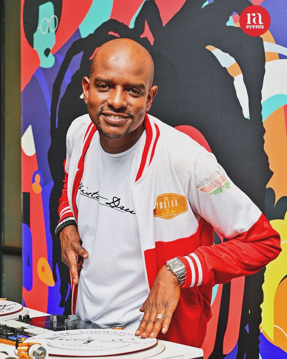 RAEventsKe's tweet image. The countdown is on! Just less than 13 hours until Soul Sessions takes over at Fahrenheit Lounge. You coming? 🎤🎶 
#SoulSession #RadioAfricaEvents