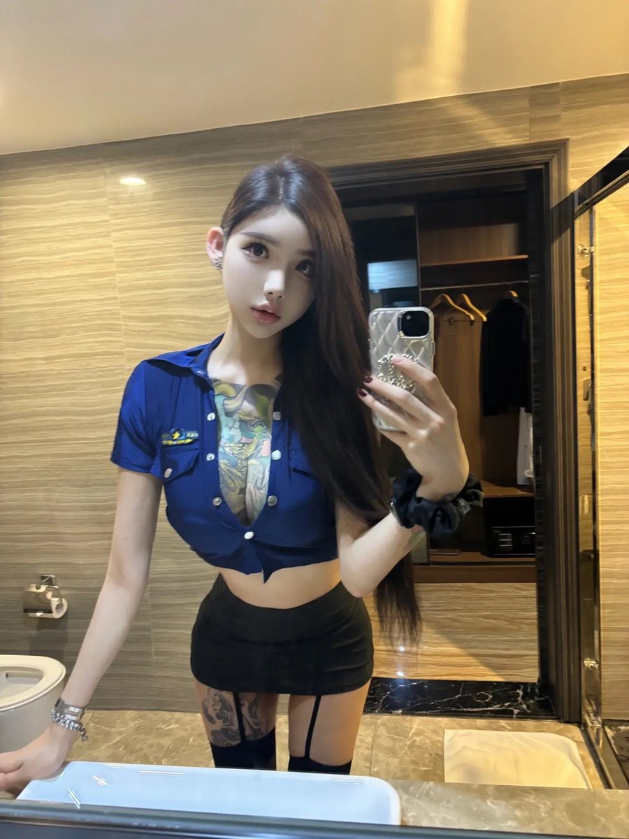 #盯射 #ahegao #阿黑颜 #翻白眼 #丧志 #母猪 #反差婊 #网红 #健身 #女神 #婊子 #高潮脸 #整容脸 #健身婊 #油脸 #名媛 #浓妆 #射屏 #粗口 #羞辱 #丧志 #聊骚 #磕炮 #曝光 #社死 https://t.co/J0rzQMjpUK