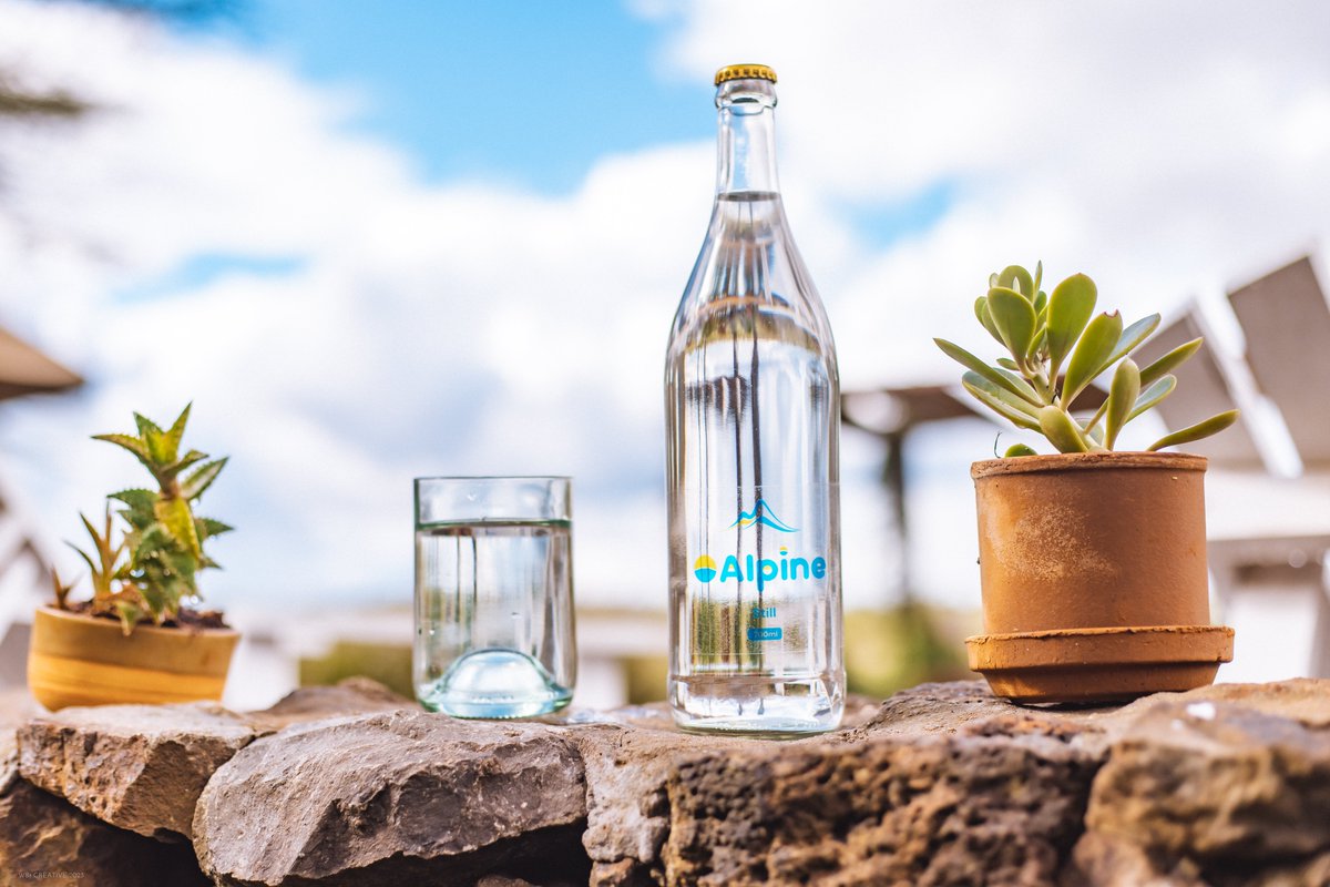 alpinecoolers's tweet image. Hydration that cares for you and the planet.

Alpine’s sustainable practices ensure that every drop you drink is a step towards a greener future. Drink up and make a difference.

#SustainableSips #AlpineGreen