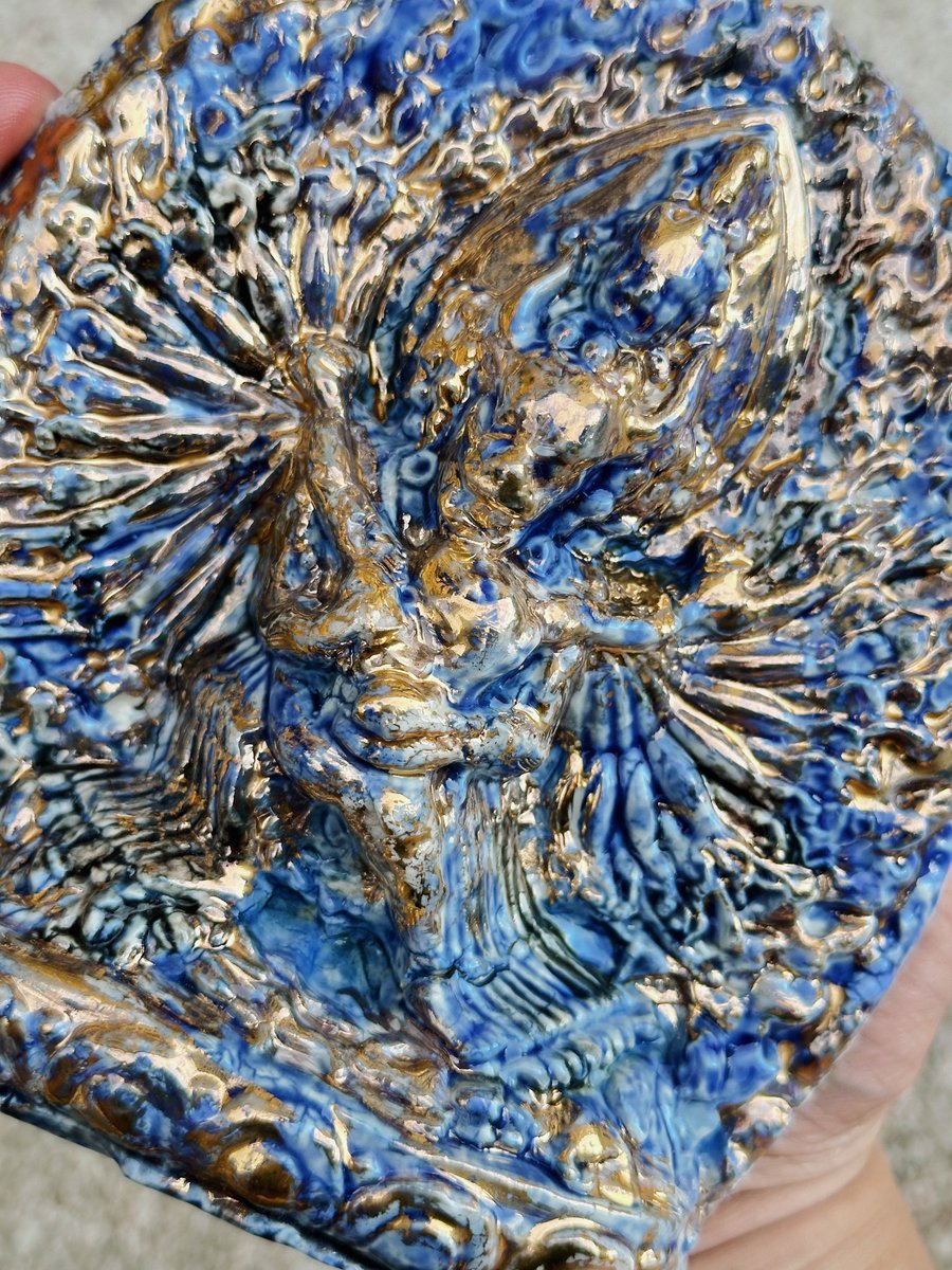 古格王朝
大威德金剛 

金水顏色釉

MADE BY WANIMAL
CNY 800
ONE OFF https://t.co/M8CemTKYQU