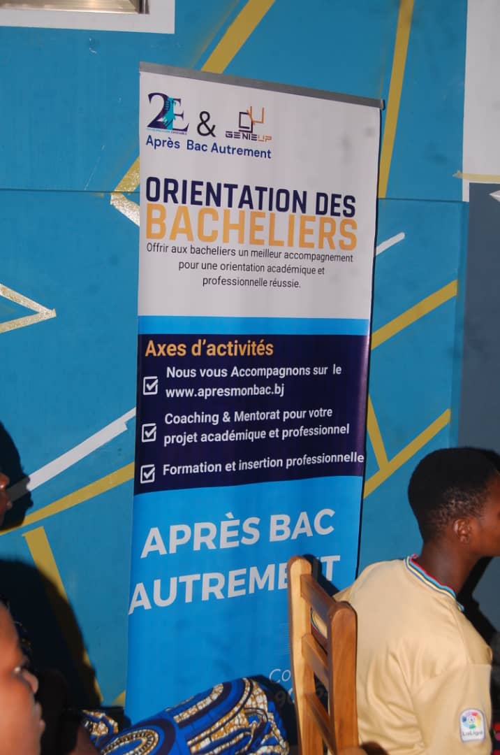 Youth4Challenge's tweet photo. Orientation des nouveaux bacheliers : Pari gagné pour Youth For Challenge en collaboration l'ONG Entreprendre Ensemble ( 2E) et GENIE UP à Comè.

Ne manquez pas le prochain rendez-vous le 17 août 2024 à 10h, au CAEB de Lokossa

👉 Inscrivez-vous 22966190565

#orientationpostBac https://t.co/jAYge4P4zh