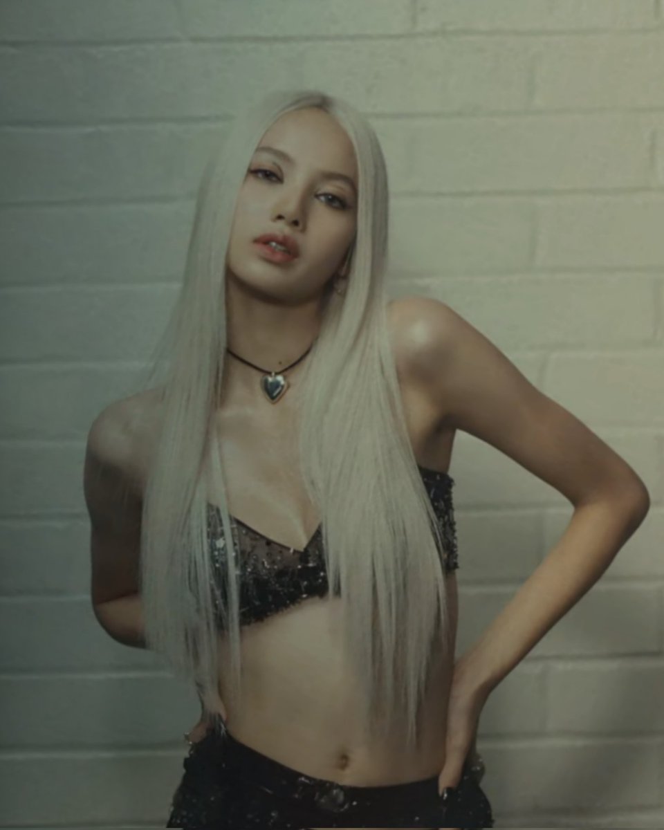 อย่ามาตรงสเตคได้ไม๊ฮะ

NEW WOMAN OUT NOW 
#LISAxROSALÍA
#LISAxNEWWOMAN