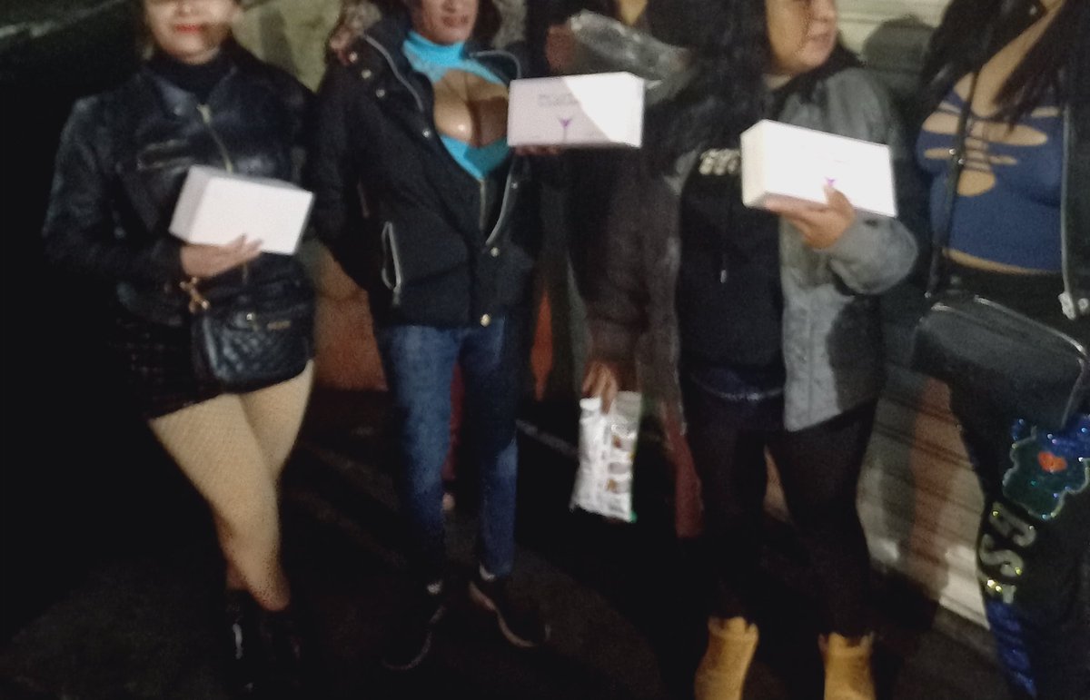 Teicus_Ac's tweet image. Jornada nocturna preventiva,  para las compañeras de #trabajosexual #Ecatepec  #Naucalpan  e informado sobre el #Mpox condones gracias a #condesaiztapalapa
