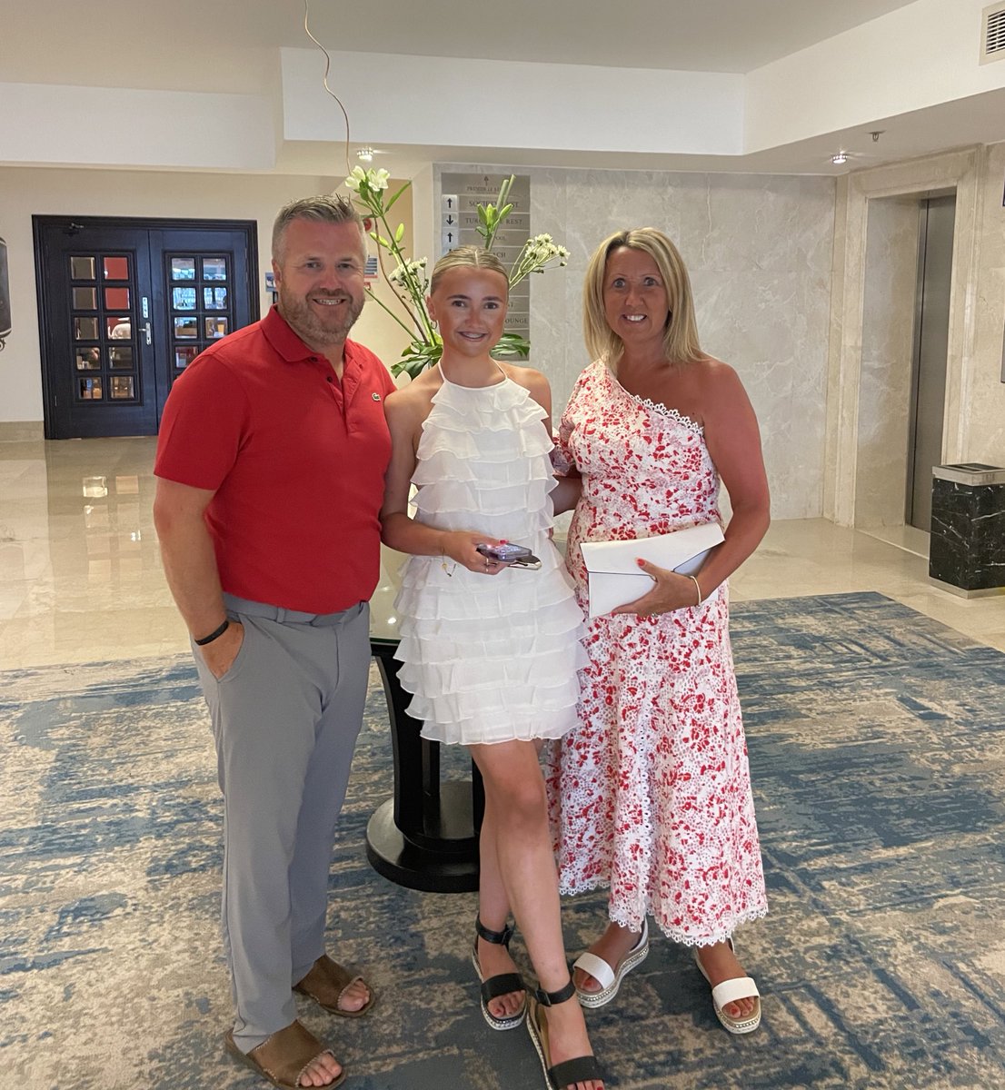 KateLine6's tweet image. Lovely evening celebrating @LoisGrace19  hard work and first year A Level success. You make us proud every day Lois X ❤️