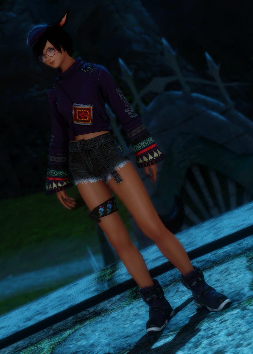 AloeIris's tweet photo. the catte .@PreshJulestone

#FFXIV #FFXIVScreenshots #GPOSERS #miqote 

im a sears photo studio https://t.co/IeEDZyewj8