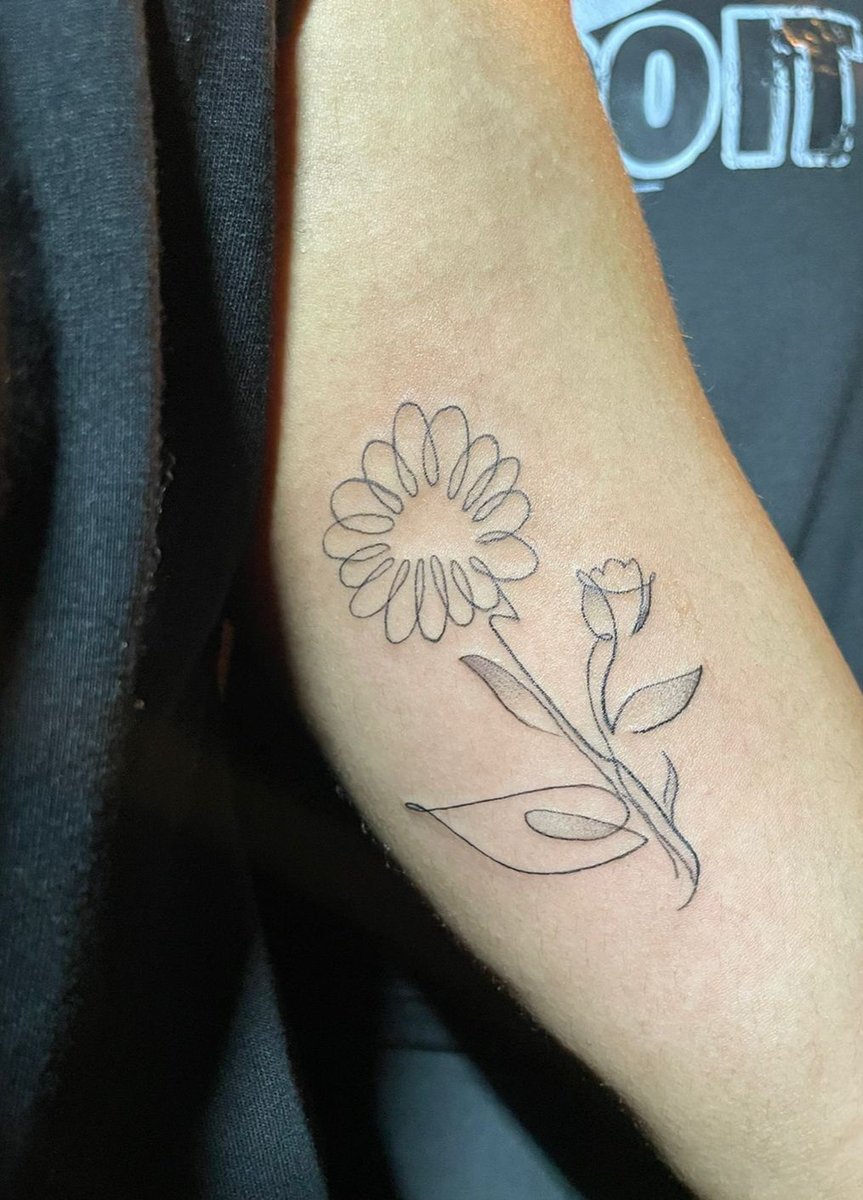 httpsmariant's tweet image. at the end of the day♡