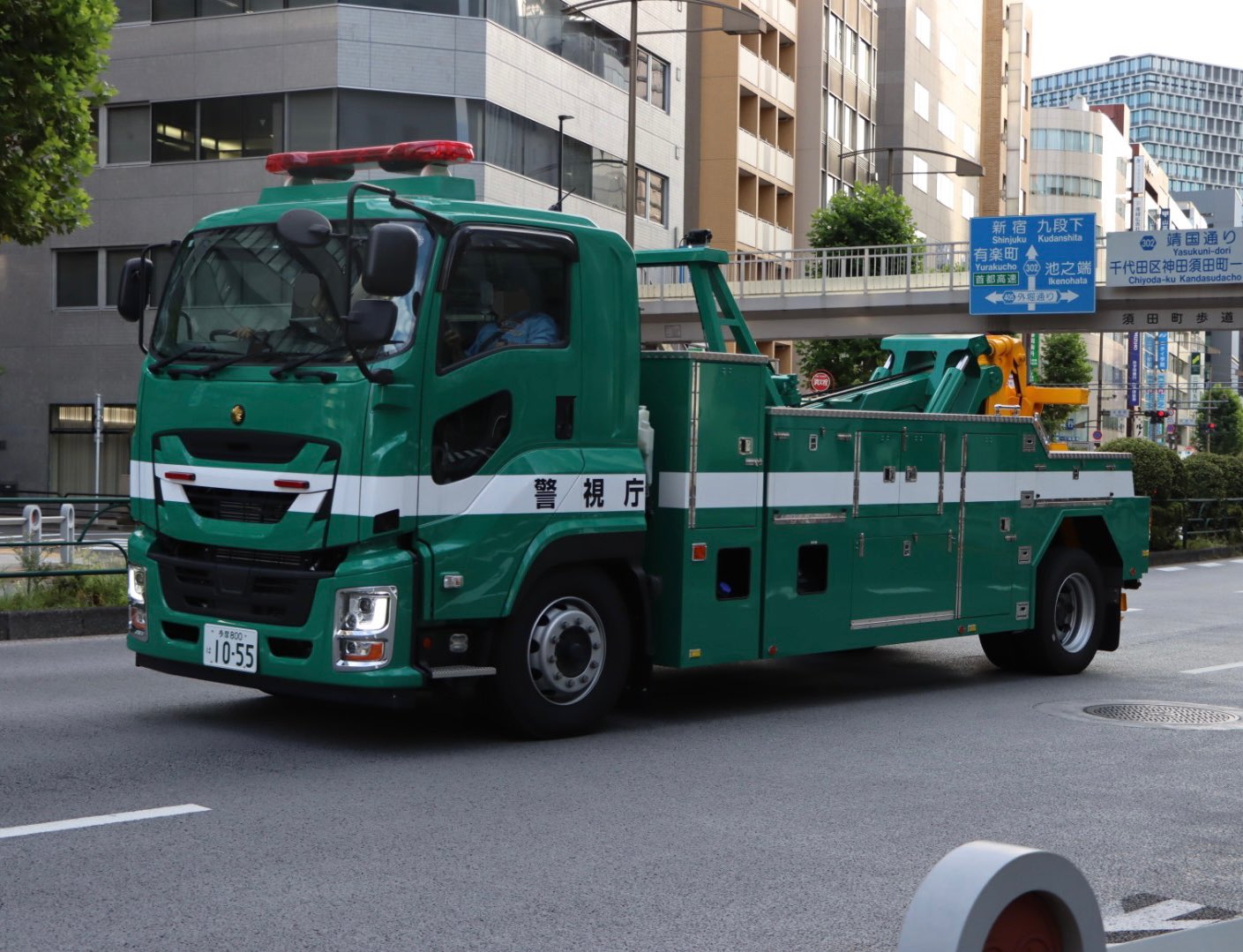 Amazon.co.jp: 警察警備最前線 (JPOLICE特選ムック) : 本