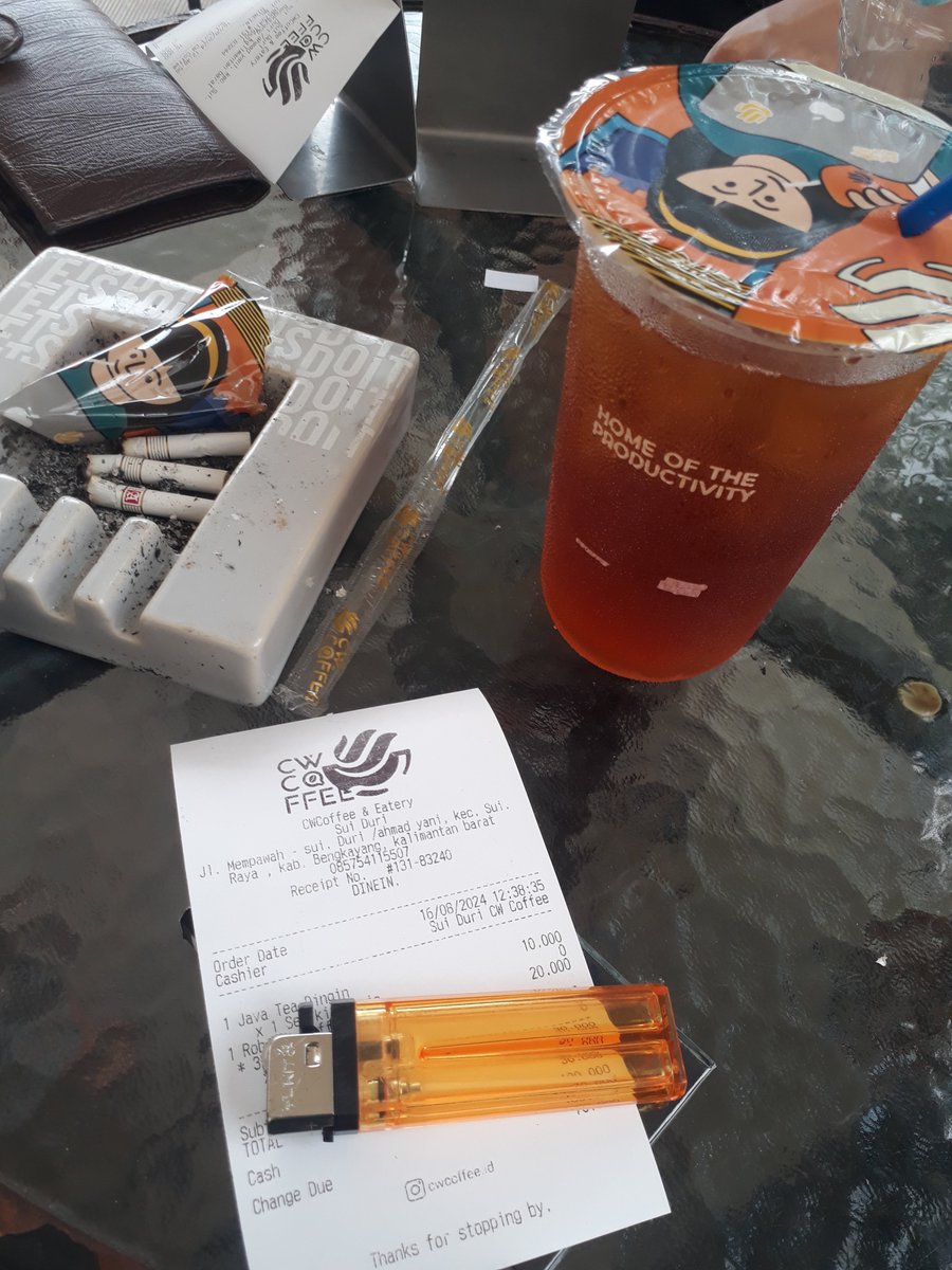 Passs sekali selesai jumatan ngeteh😂😂