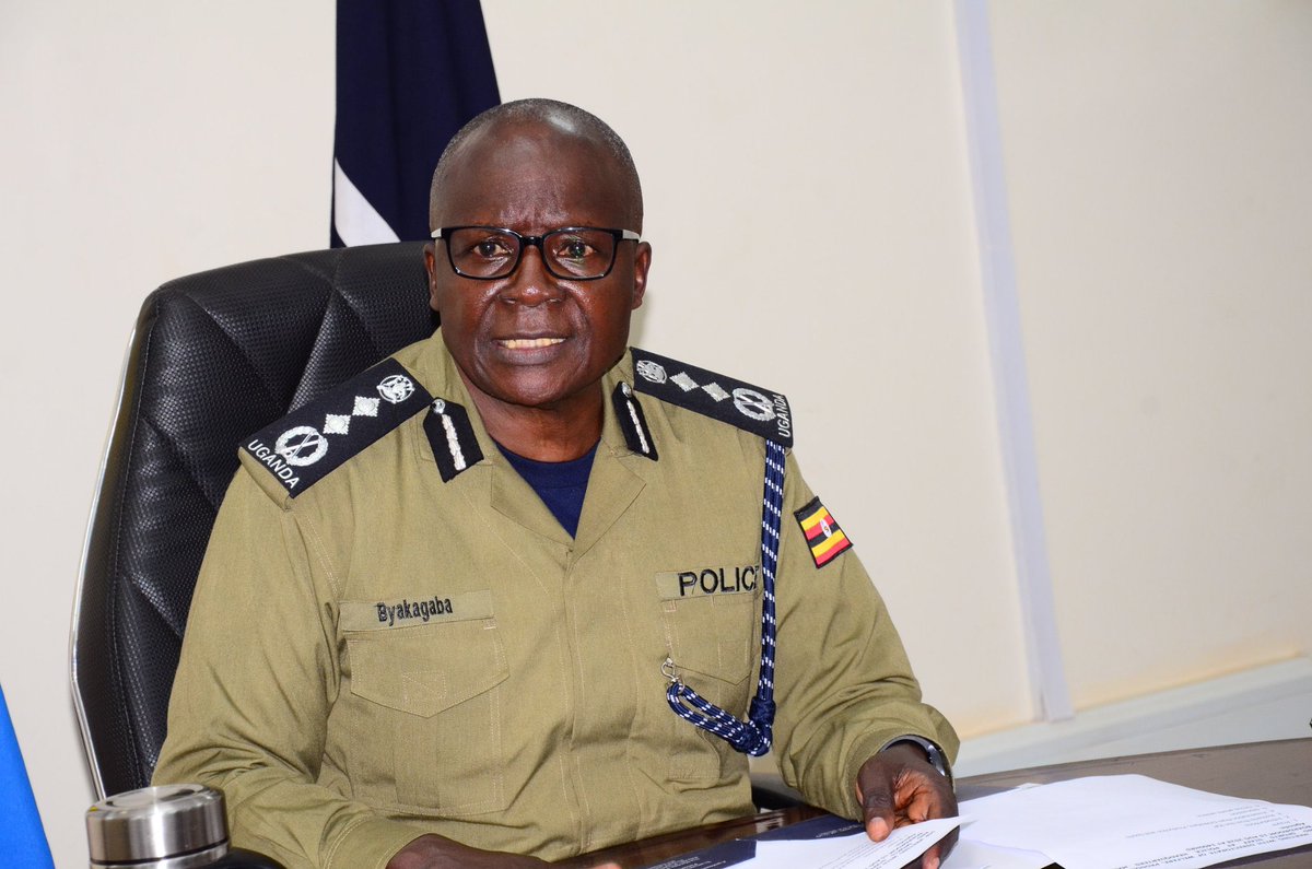 Urban_Ug1's tweet image. Yesterday; @igp_ug1 met with the Directorate of Welfare, Sports, and Production. He emphasised the Directorate&apos;s responsibility in raising the wellbeing and morale of police personnel and, as a result, supporting projects aimed at generating revenue to help officers.