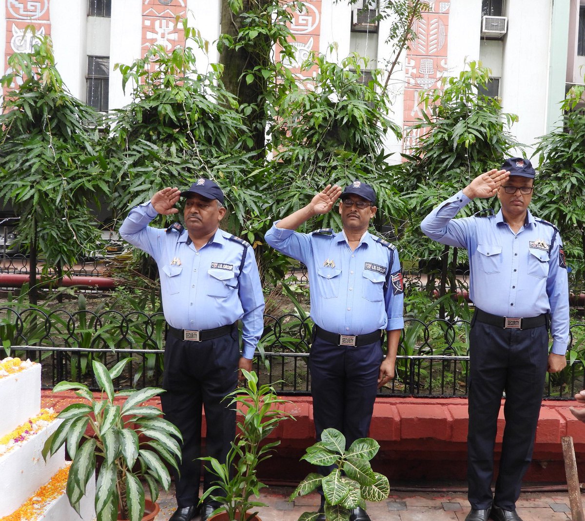 ccawbc's tweet photo. Wishing everyone a very Happy 78th Independence Day 🇮🇳 

Office of CCA WB &amp; Sikkim will continue to strive &amp; deliver on its commitments towards all its stakeholders.

Jai Hind.

@JM_Scindia @Officejmscindia @neerajmittalias @DoT_India @ControllerDot @NICFtraining https://t.co/IR976SWdAA