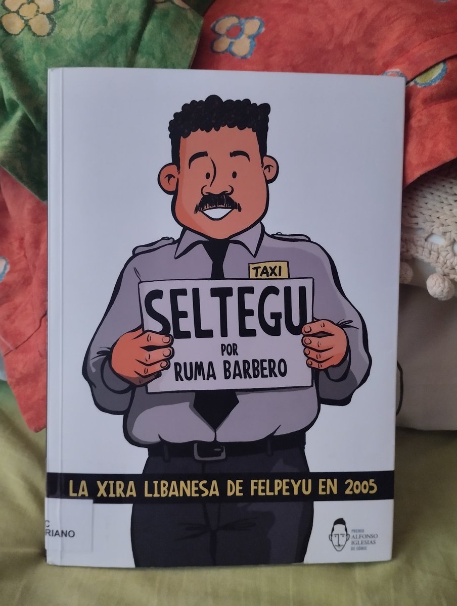 Recomiéndovos lleer "Seltegu" de Ruma Barbero (Impronta) sobre la xira de Felpeyu per Líbano nel añu 2005. Muncho reíme cuando sal la fata de Lucía Etxebarría marchando con un platu tortiella d'una folixa... Ponla de muerta fame!! 🤣😂🤣😂🤣😂