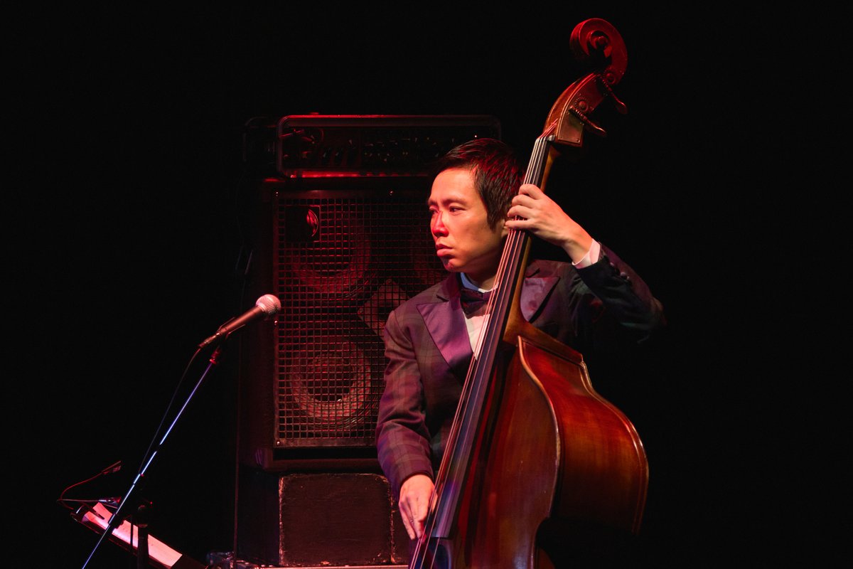 BlueNoteTokyo's tweet photo. 【LIVE PHOTO】 「H ZETTRIO Jazz Club Tour 2024 
～トリオのダイナミクスが火を吹くぜ～」 
2024 8.9 fri., 8.10 sat. 
https://t.co/jem1PMYZl6  

フォトギャラリー📸https://t.co/qPUqk2WEnX 
Photo by Yuka Yamaji 
@h_zettrio #bluenotetokyo https://t.co/JysAfbitMr