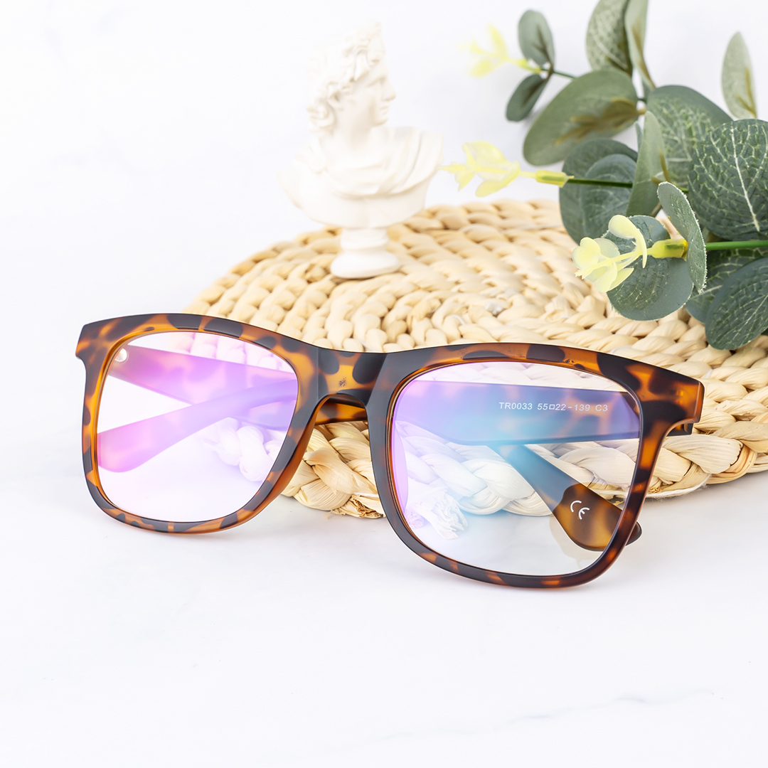 abbeglasses's tweet image. Classic meets wild with these tortoiseshell rectangular frames. Timeless style with a touch of leopard print flair. 🐆👓

#abbeglasses #TortoiseshellFrames #ClassicEyewear #RectangularGlasses #LeopardPrint #TimelessStyle #FashionEyewear #EyewearTrends #BoldFrames