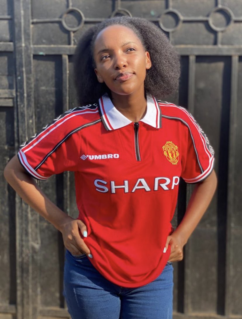 davidsancez256's tweet photo. It’s Premier League day back Manchester United Match Day 1 @ManUtd #MUFC #MUNFUL #PremierLeague @premierleague #PLIsBack #EPLIsBack @BridgetNBrina https://t.co/sbX7cCdrEu