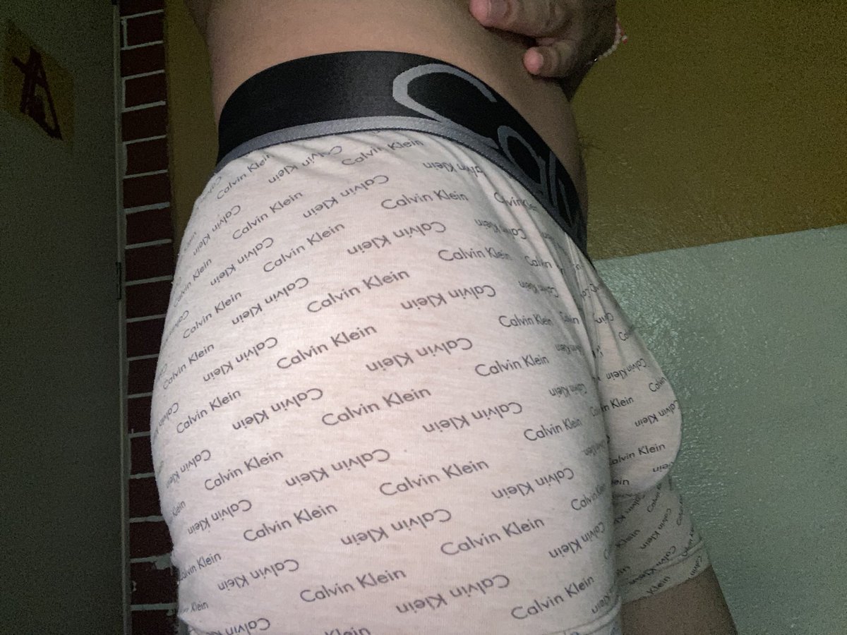 aleoconnell88's tweet photo. @morbo_kiing @El_chilanguito_ Yo tengo esos calzones https://t.co/wtxzsEkpnv