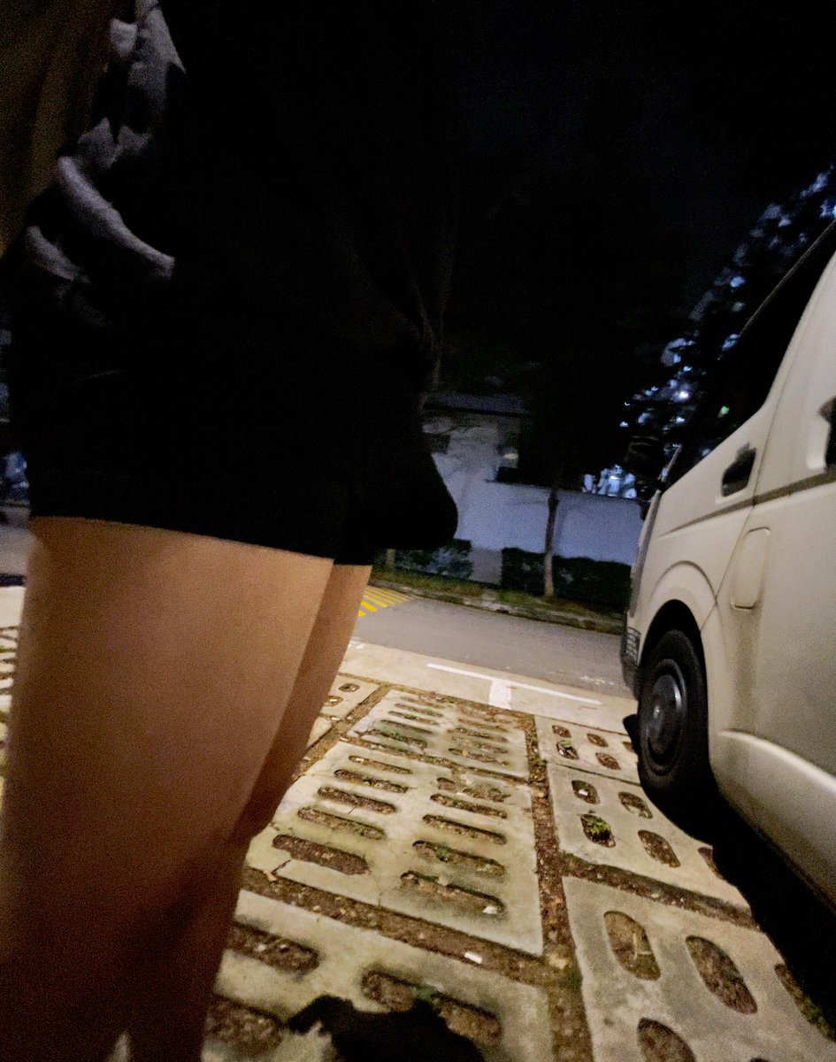 itssgboyme's tweet photo. Wear tights to smoke. Is it hot? Or the weather is hotter?  
#publictoilet #public #exhibitionboy #horny #harddick #wetwetwet #sexy #boner #hornny #PublicExposure #publicexhibtionism #PublicDick #OutdoorWhore #hornypower #notty #naughty #private #m18 #r21 #exhibitionprivate https://t.co/DJuryRdauz