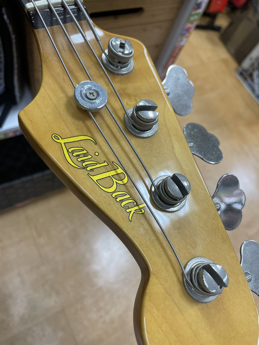 utsubo0021's tweet image. 本日の対戦相手は手強そう…🤔
必ずキレイにするからな〜！！！

#エレキベース #LaidBack #中古楽器
#楽器買取 #うつぼ楽器