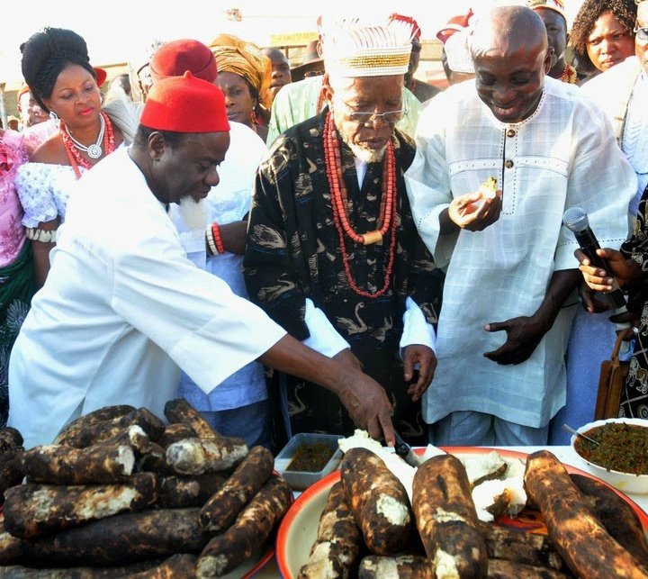 IgboHistoFacts's tweet image. Ndi Igbo, harvest time is upon us again.

Chiukwu has blessed us, and we must celebrate.

So do your 'New Yam Festival' wherever you are.

May “Njọkụ/Ajọkụ”, the god or deity in charge of yam in Igboland bless and increase our harvests.

tie iseee!