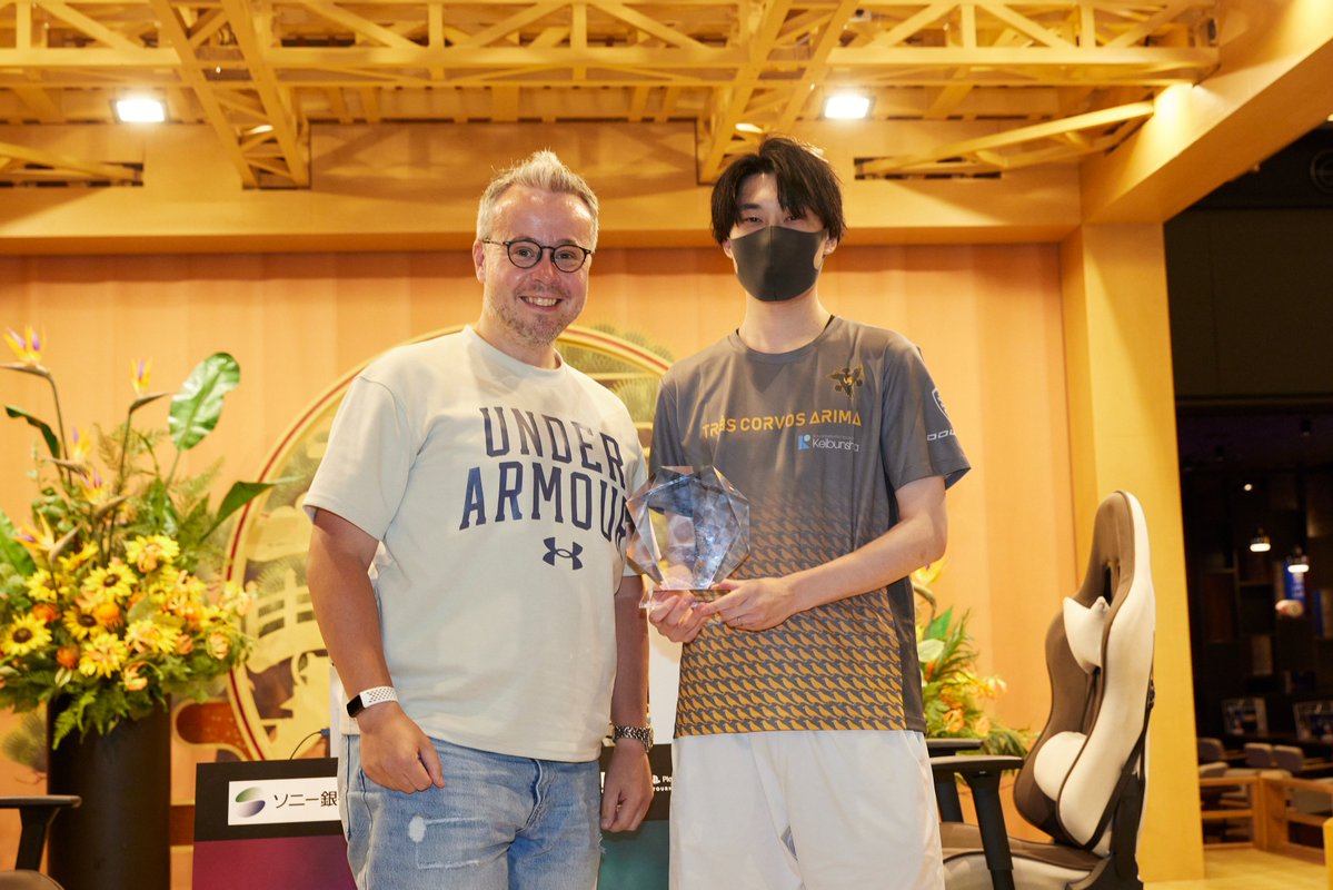 FCS_JP's tweet photo. 【𝐓𝐇𝐄 𝐒𝐂𝐄𝐍𝐄𝐒】🏆𝐂𝐇𝐀𝐌𝐏𝐈𝐎𝐍𝐒🏆
𝐅𝐢𝐥𝐞. 𝟏𝟐
🥇verdyあつや選手(FCS24クラブフェスティバル決勝大会)
🥇テラ選手(第8回FCS24決勝大会)
シーズン最終戦からはや2週間🗓️
改めて両選手、優勝おめでとうございました㊗️
#FCS24 #FC24 #eスポーツ https://t.co/dLf47yaLEp