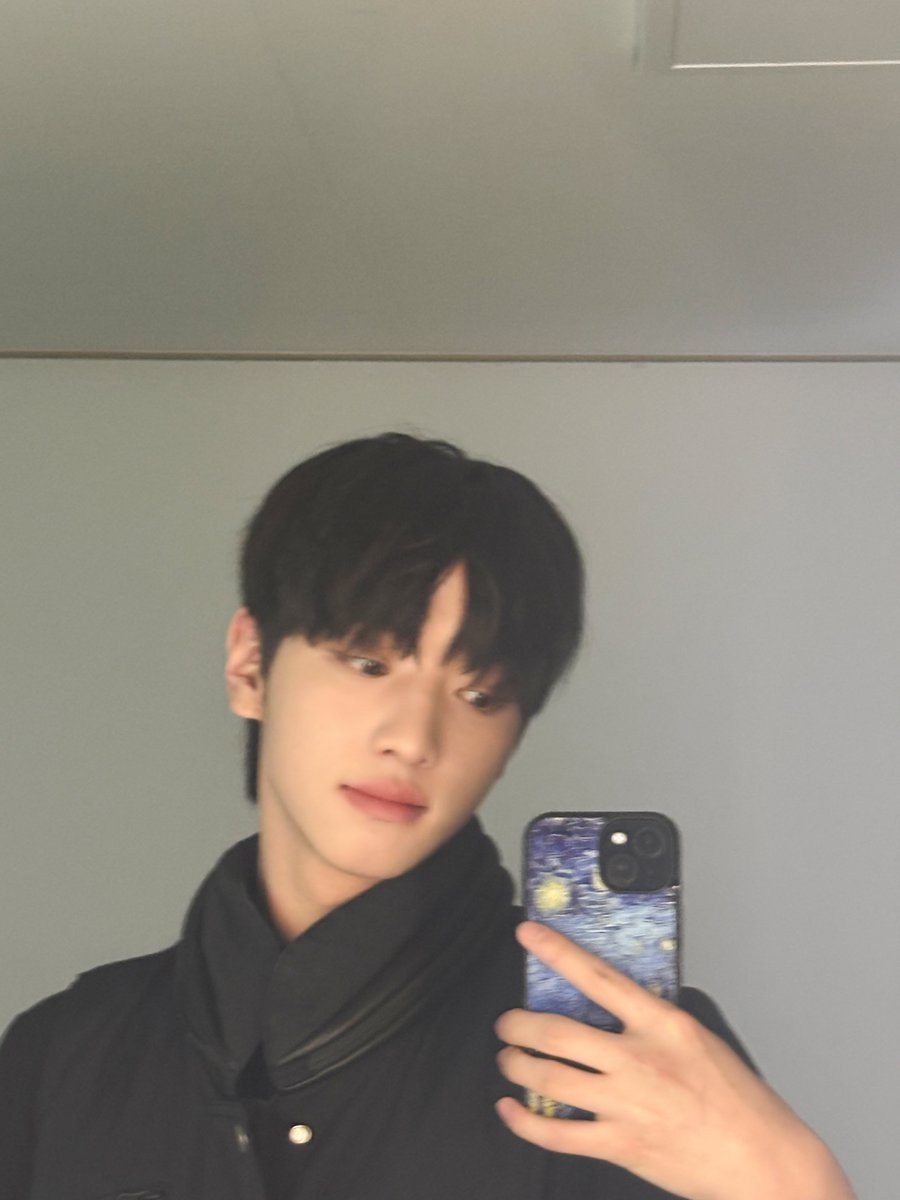 [#유준] 거울샷!🖤🖤
#xikers #싸이커스