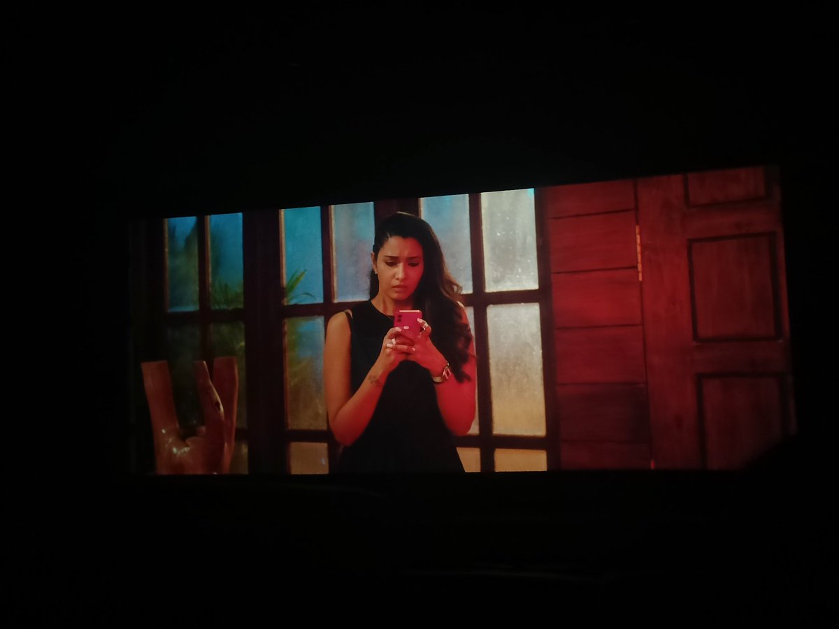 isuresharuna's tweet photo. @priya_Bshankar mam Splendid performance. Vera level acting.#DemonteColony2 https://t.co/sOGaqnlGbq