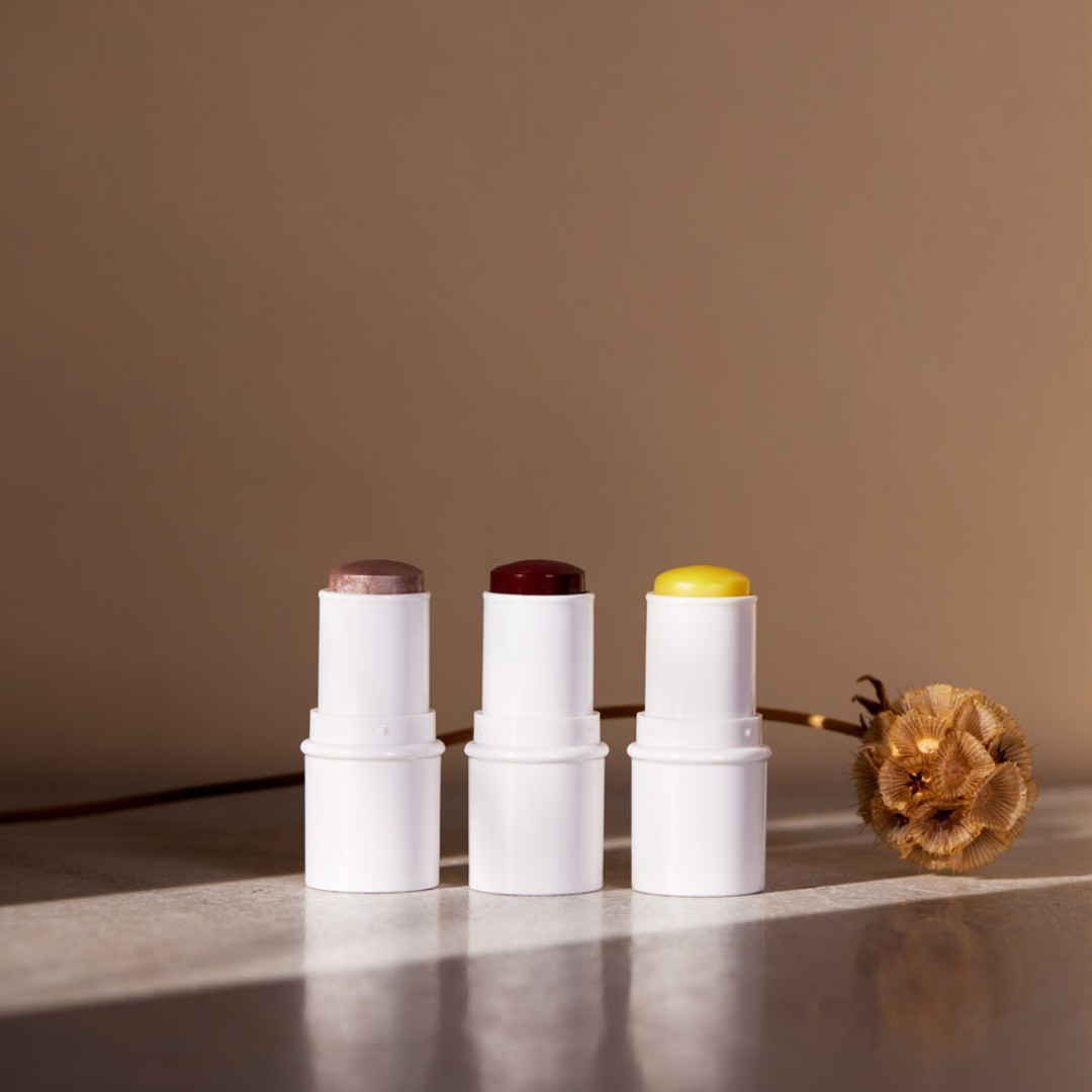 isKaseybeauty's tweet image. 💖 Why settle for ordinary? Our custom Beauty Balm is designed for beauty enthusiasts who TO CREATE! Stand out in the market today! 🏆 bit.ly/3yHDOoM Contact us Now 📧 Admin@kaseybeauty.com

#PrivateLabelCosmetics #BeautyBrand #CustomCosmetics #BeautyLaunch #PrivateLabel