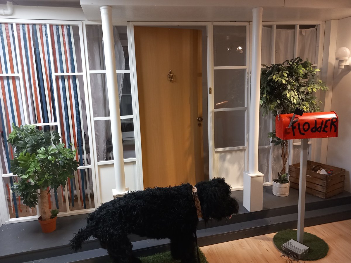NELLO - Costumes & Props tweet media