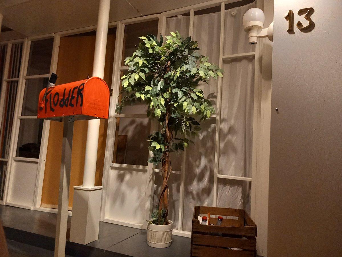 NELLO - Costumes & Props tweet media