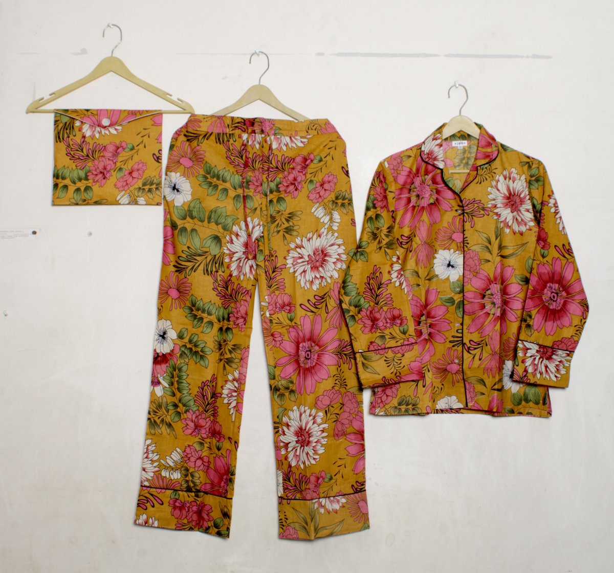 CAndcrafts's tweet photo. #CottonPajama #CottonPajamaStyle #CottonPajamaLife #CottonPajamaVibes #SleepInCotton https://t.co/u8SzbsMVhT