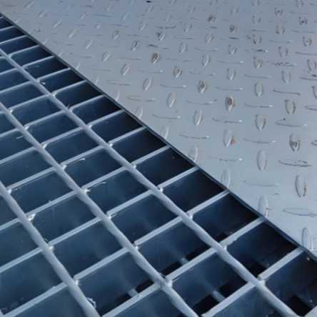 biaobowiremesh's tweet image. It has good ventilation, lighting, heat dissipation, anti-slip, explosion-proof and other properties  #BiaoboWireMesh  contact us:+86 13785260627 Email：admin@bometalgrating.com beststeelgrating.com