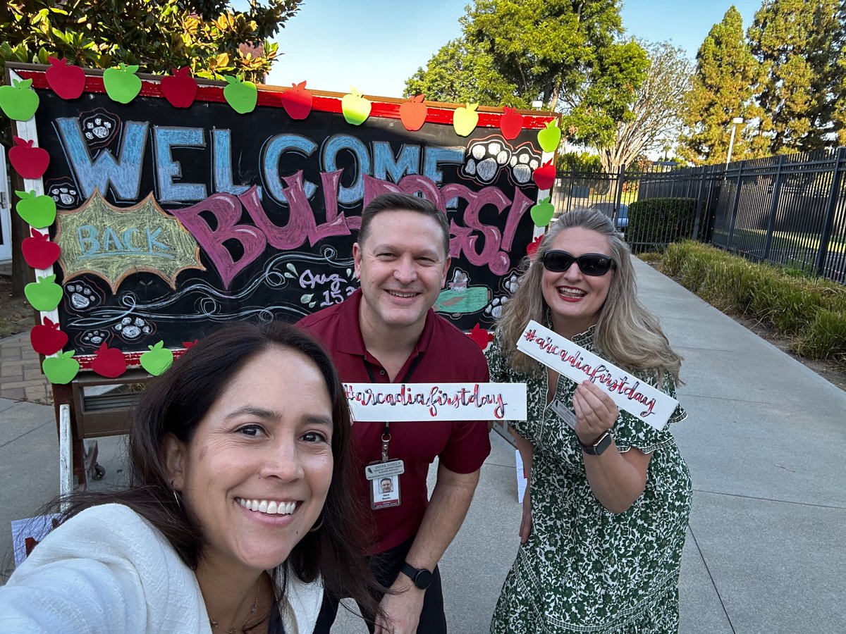 lantonha's tweet photo. Happy #Arcadiafirstday MS &amp; ES! 

🎉Such a great start to the year! 

💕Feeling blessed to work with amazing people. https://t.co/hPDw7hn3Wh