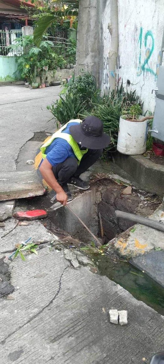 OFFICIALMUNTI's tweet photo. Magkaisa tayo para sa isang ligtas na komunidad. Panatilihing malinis ang kapaligiran at tiyaking walang bara sa mga kanal.
π·: Muntinlupa City Engineering Department
#Muntinlupa #MuntinlupaNakakaproud #CityEngineeringDepartment https://t.co/hYpm6bPT43