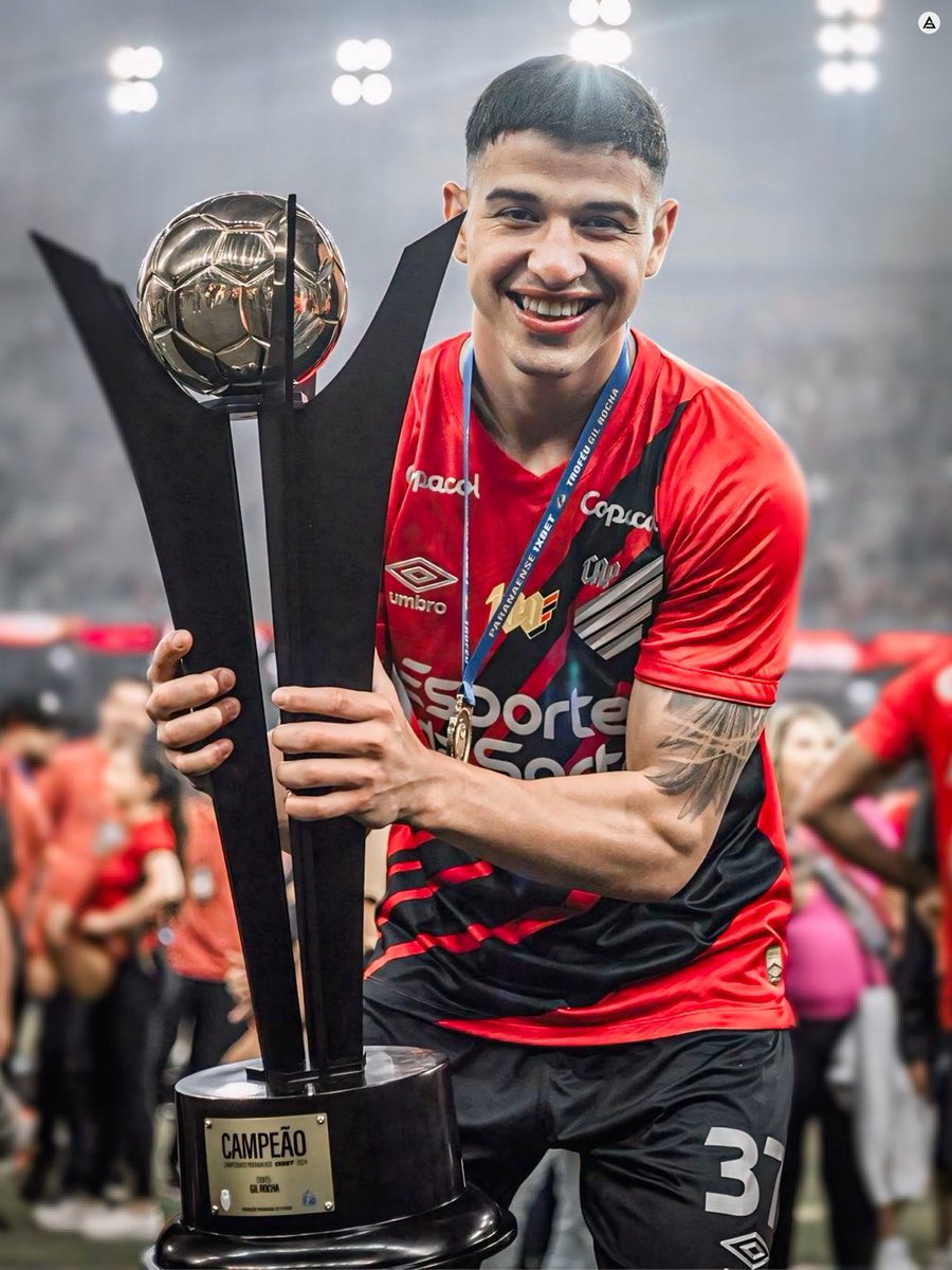 💎 Lucas Esquivel 💎

2001 doğumlu Arjantinli sol bek.

Brezilya'nın Athletico Paranaense takımında forma giyiyor. 

1,83m boyunda.

Hücum ve skor katkısı bir hayli yüksek.

Hem maliyet açısından uygun hem de yaşına rağmen direkt olarak performans verebilecek hazır bir oyuncu.