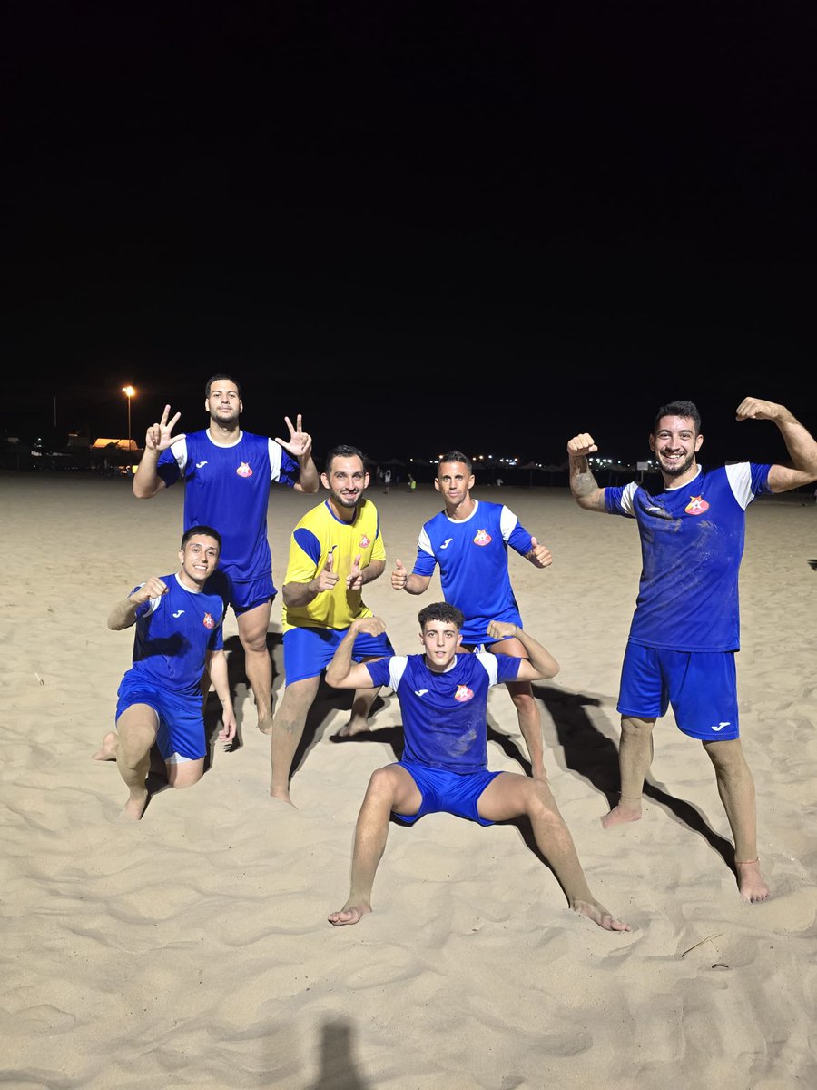 Ganadores del peladao de ayer en la sesión de tarde-noche en la playa.