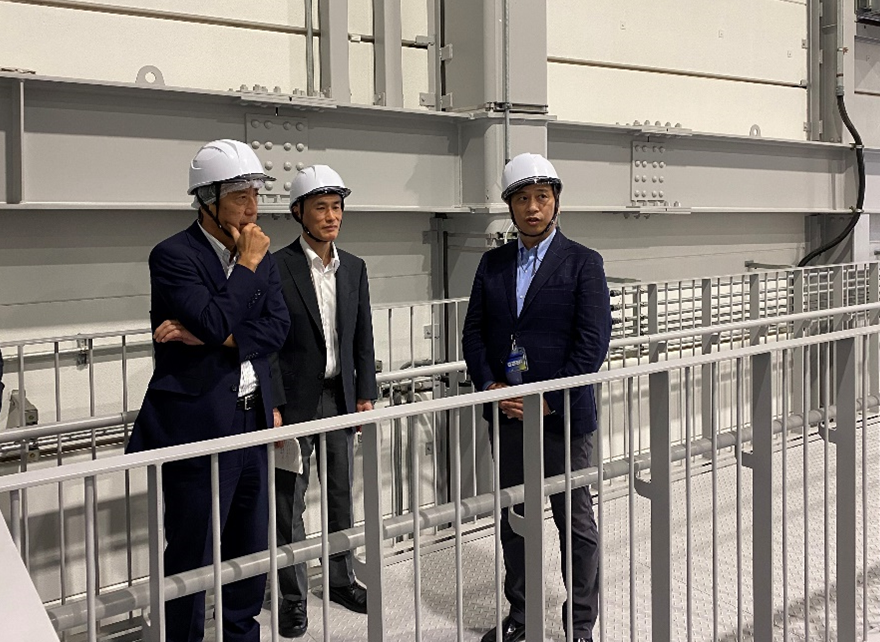 nedo_info's tweet photo. 【トピックス📸】
8月8日、齋藤経済産業大臣が、世界有数規模の水素製造装置(10MW)を備えた「福島水素エネルギー研究フィールド(#FH2R)」を視察されました。
詳細はこちら👇
https://t.co/mE5KM2XDAm
#NEDO #水素 #福島県浪江町 https://t.co/6H70UwkG0R