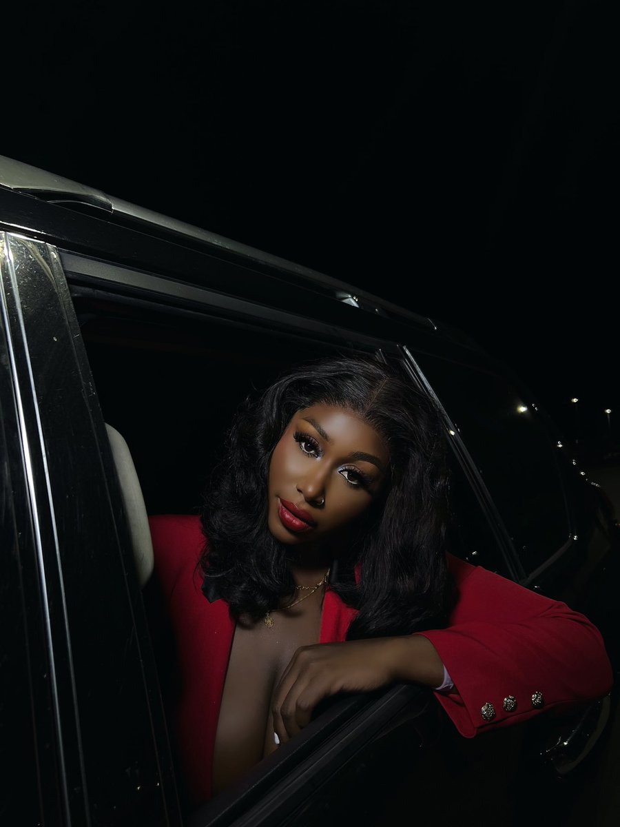 nellymbonu_'s tweet photo. Risky Nelly!!🌪️🌪️

NELLY REALITY TV GOLD
#NellyXNellyVerse
#Nelly
#BBNaija https://t.co/0HbS2q8c1I