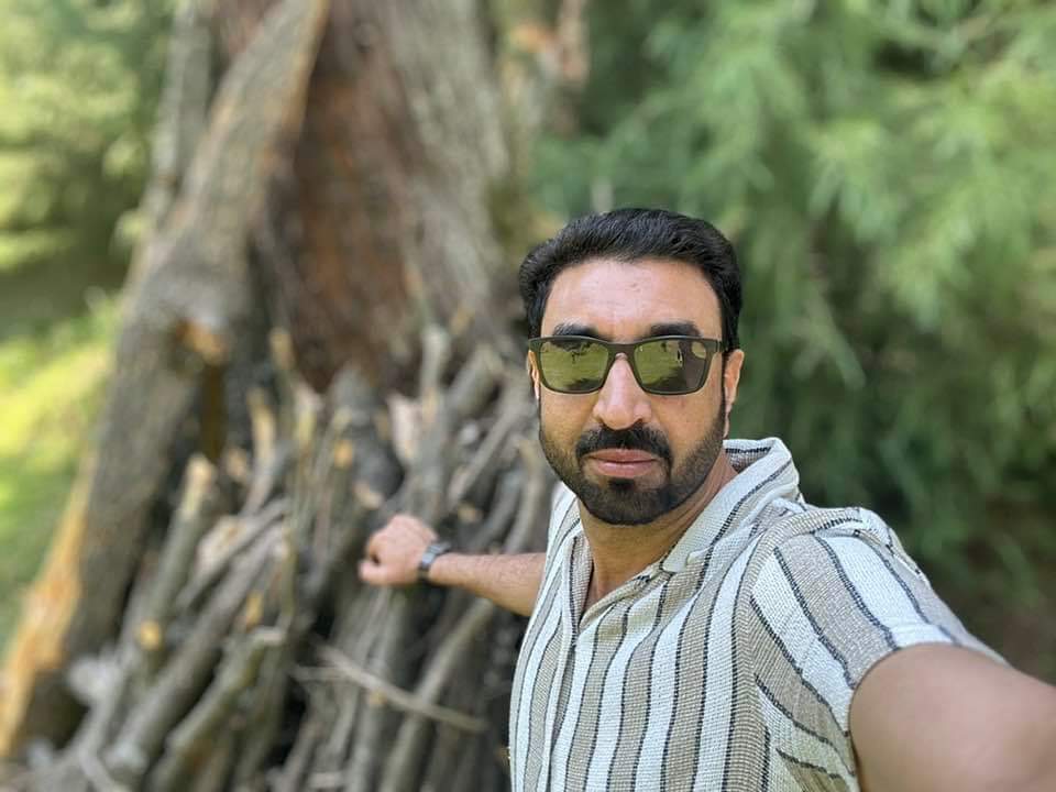 GulistanNewsTV's tweet photo. The Health and Medical Education Department of Jammu and Kashmir has officially appointed Dr. Aijaz Ahmad Bhat @Butt_Aijaz as the new Medical Superintendent of Government Medical College (GMC) #Handwara. https://t.co/mz86ddrFF8