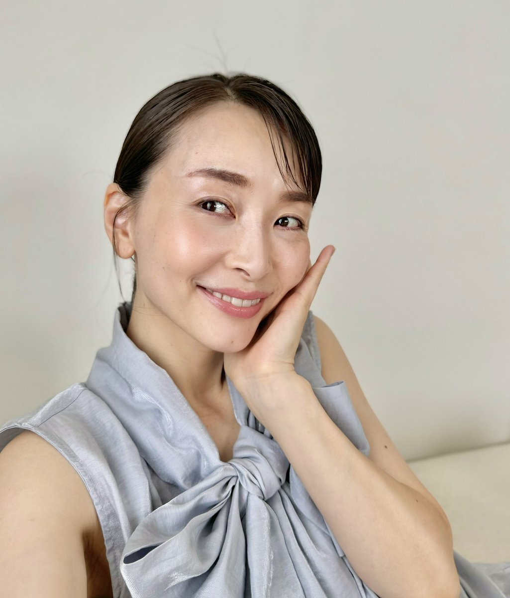 sasakiasahi's tweet photo. ハリケア＆ゆるみケア、さらにシワ改善もできる薬用スキンケアシリーズX-FIT！[医薬部外品]💪
ナイアシンアミド配合の化粧水はミストが細かくて日中の保湿にも使いやすかった!
8/16〜29までキャンペーンもやってるよ🌻一緒に14日間チャレンジで引き上げ体験しよう!
#PR #XFIT #筋トレ発想のスキンケア https://t.co/2HyMSn9JpQ